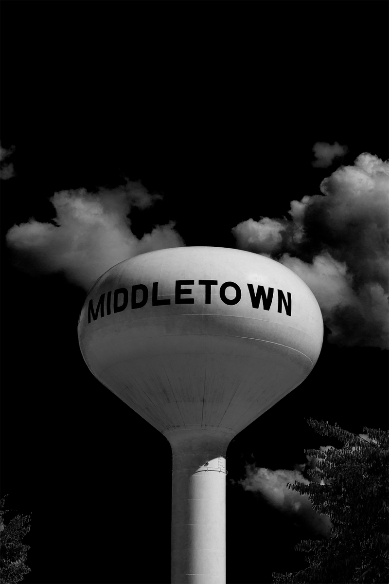 Illustration for article titled 79 Dramatic Black And White Cityscapes